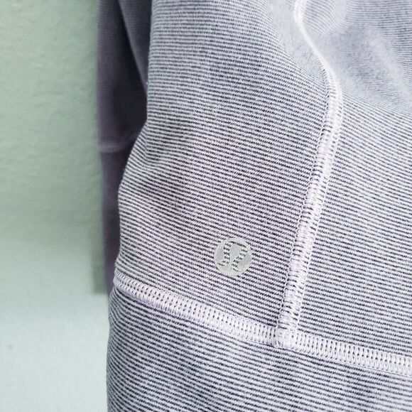 Lululemon Stride Jacket in Brushed Lilac - Picture 6 of 8